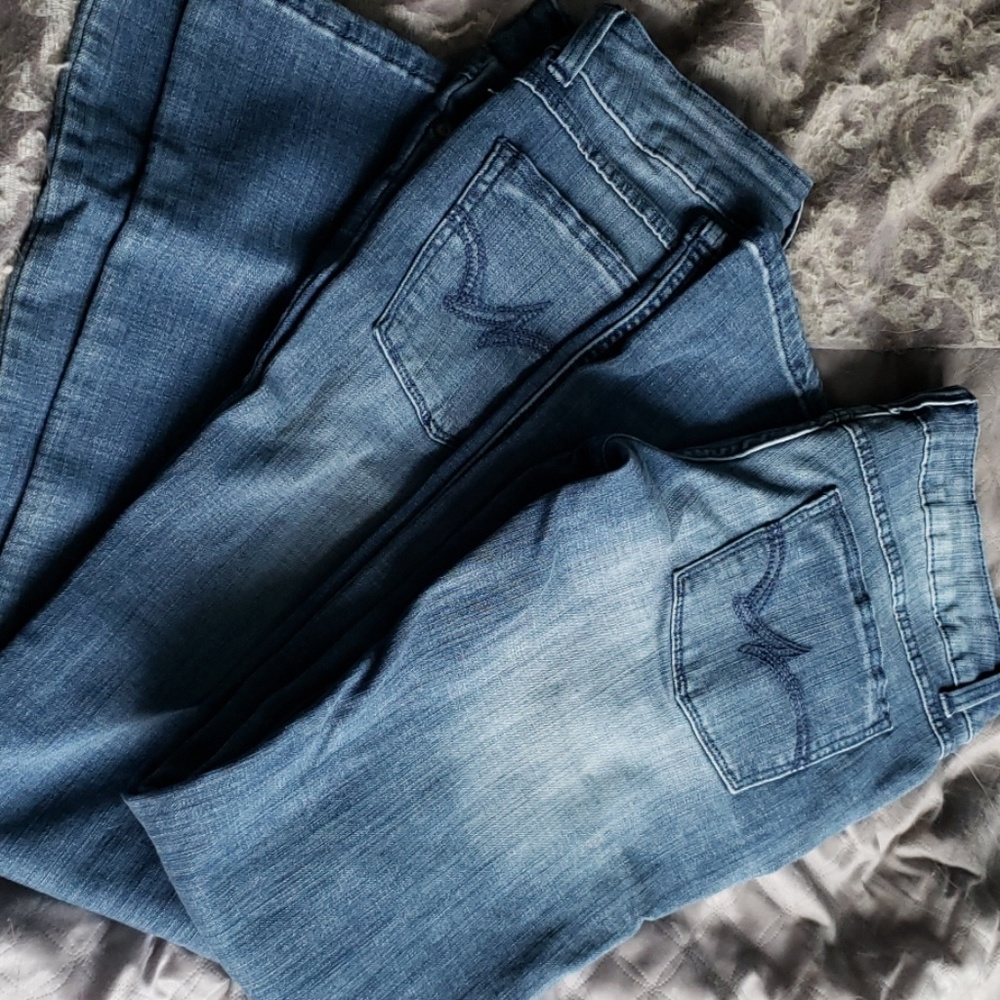 boot cut jeans